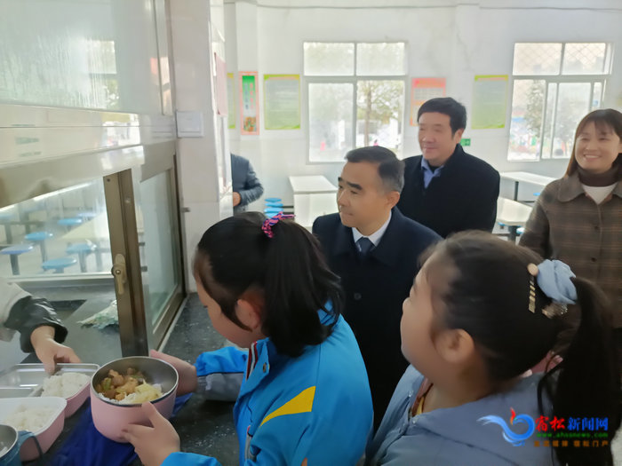 贺局调研洲区教育1.jpg
