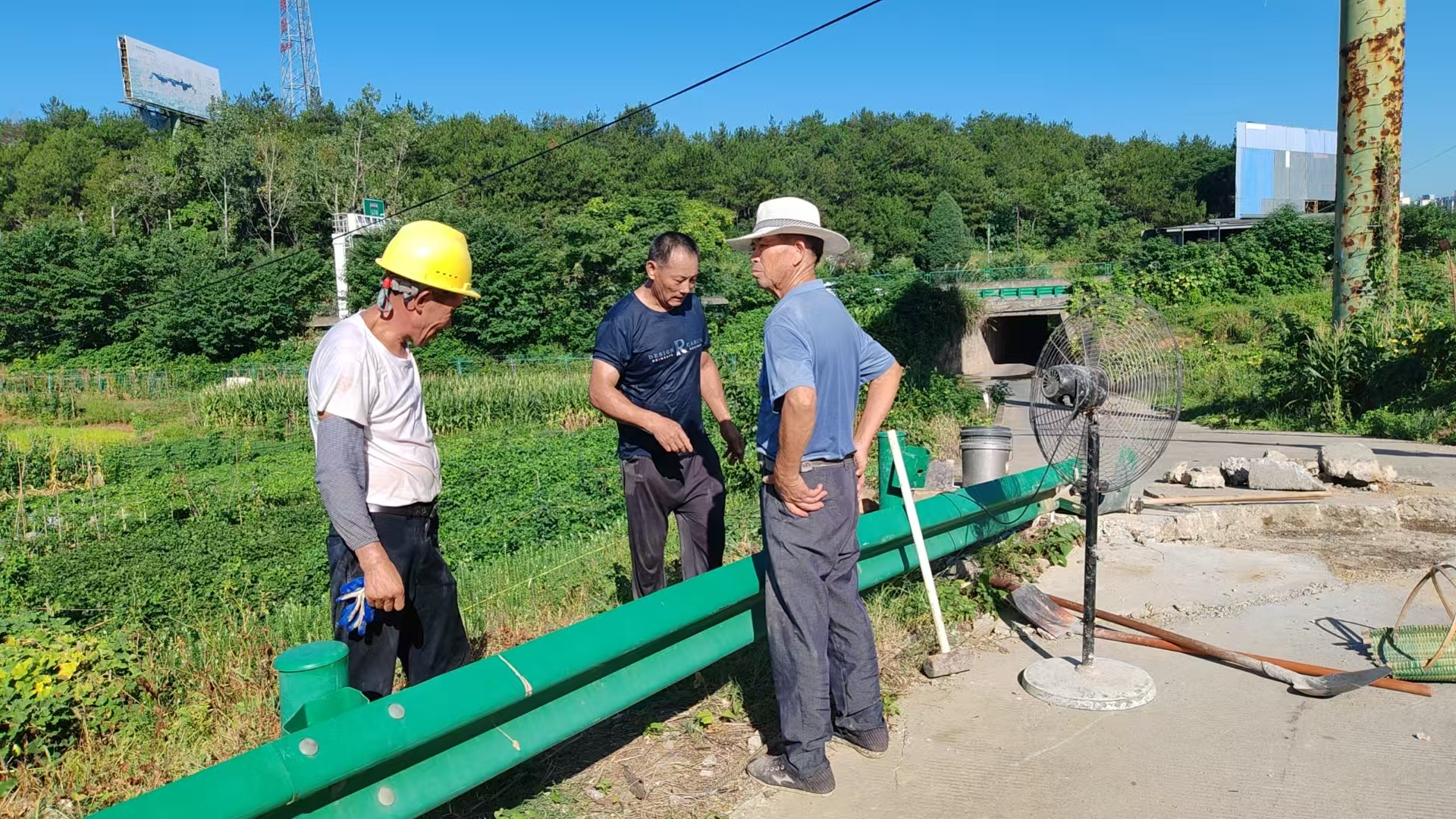 马安路面2.jpg