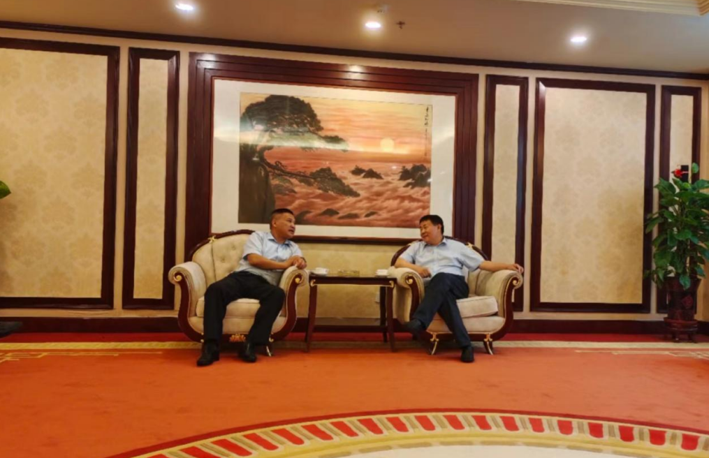 曹晓革率队拜访山东省政协副主席唐洲雁