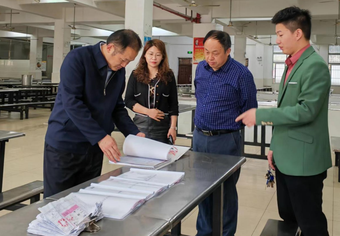 鲁长江开展食品安全专项督查