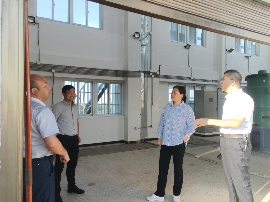 左青嵘督查乡镇防汛抗旱物资储备情况 宿松新闻网