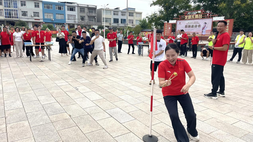 奥运冠军邓琳琳到访我县 体验“诗意山水 滋味宿松” 宿松新闻网
