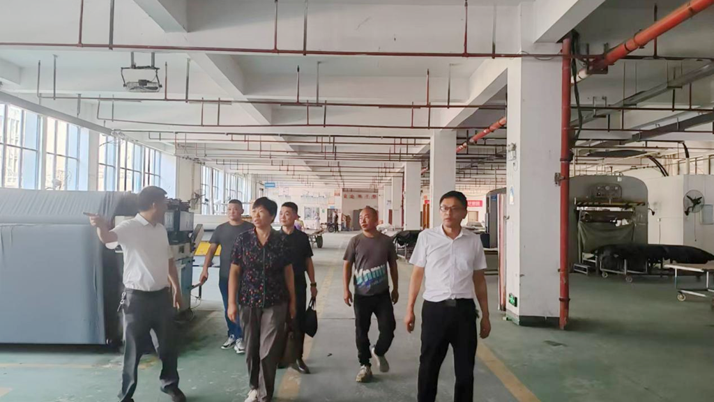 郭斯文开展“进企业、察实情、听意见、解难题”活动
