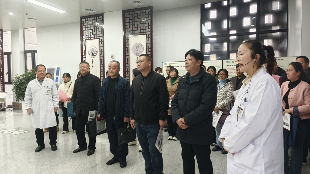 县政协开展主席接待委员日+医保政策知情明政通报会