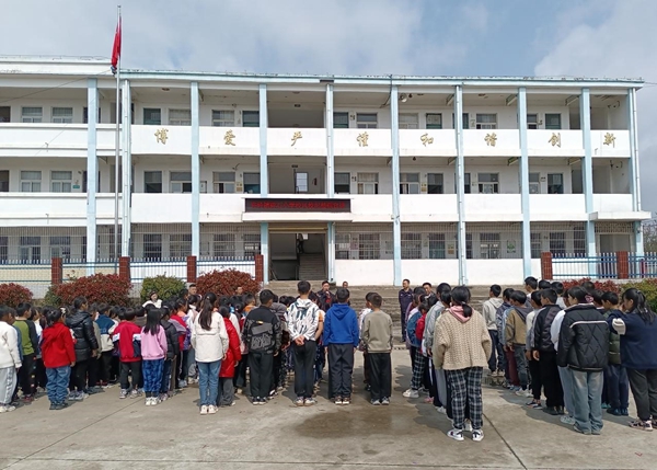 许岭中小.jpg