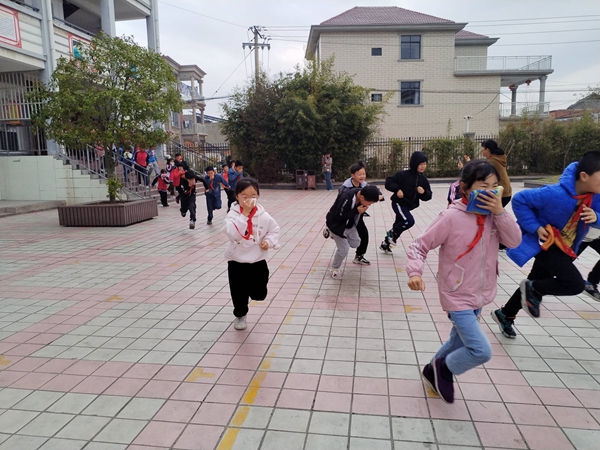 复兴中小1.jpg